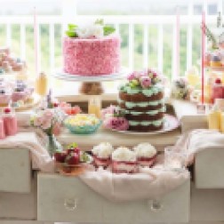 beautiful-bridal-shower-cake-ideas-easy-weddings--900x474